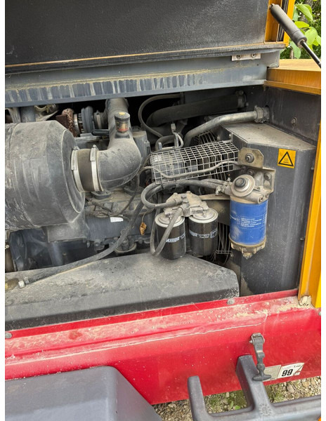 Atlas-Copco XAHS 186 - Воздушный компрессор: фото 5 Atlas-Copco XAHS 186 - Воздушный компрессор: фото 5