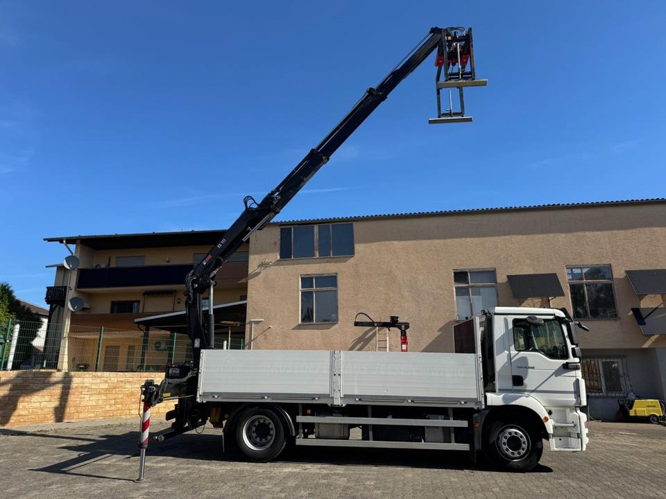 MAN TGM 18.290/HIAB-XS111/JOYSTICK/aus1.Hand - Грузовик бортовой/ Платформа, Автоманипулятор: фото 4 MAN TGM 18.290/HIAB-XS111/JOYSTICK/aus1.Hand - Грузовик бортовой/ Платформа, Автоманипулятор: фото 4