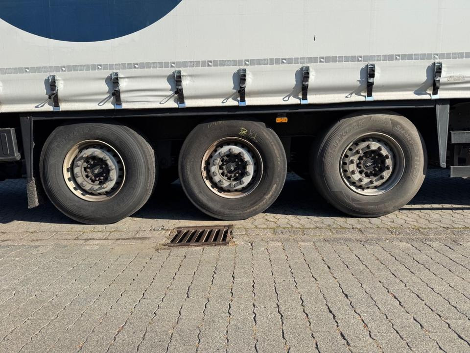 Schmitz Cargobull SCS24/L//LBW/Lift-Achse/2in1-Speed-Curtain - Тентованный полуприцеп: фото 4 Schmitz Cargobull SCS24/L//LBW/Lift-Achse/2in1-Speed-Curtain - Тентованный полуприцеп: фото 4