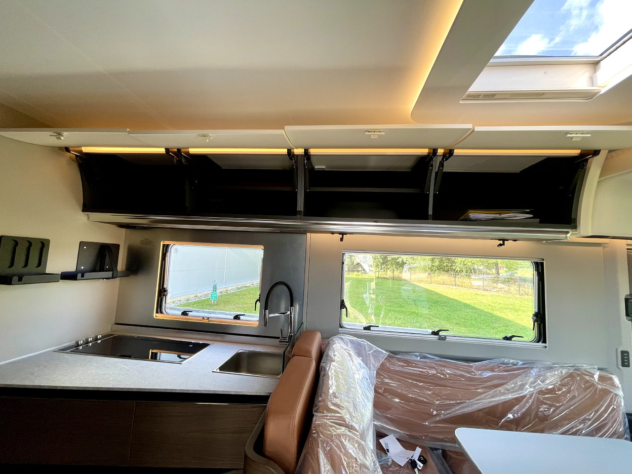 Adria Super Sonic 890 LC - Интегрированный автодом: фото 3 Adria Super Sonic 890 LC - Интегрированный автодом: фото 3