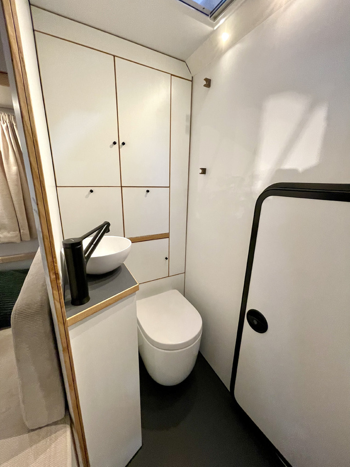 Новый Полуинтегрированный автодом Greenlander: фото 7