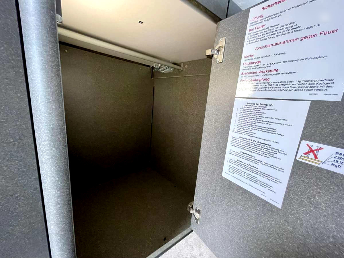 Новый Полуинтегрированный автодом Hymer MLT 580 4x4: фото 20 Новый Полуинтегрированный автодом Hymer MLT 580 4x4: фото 20