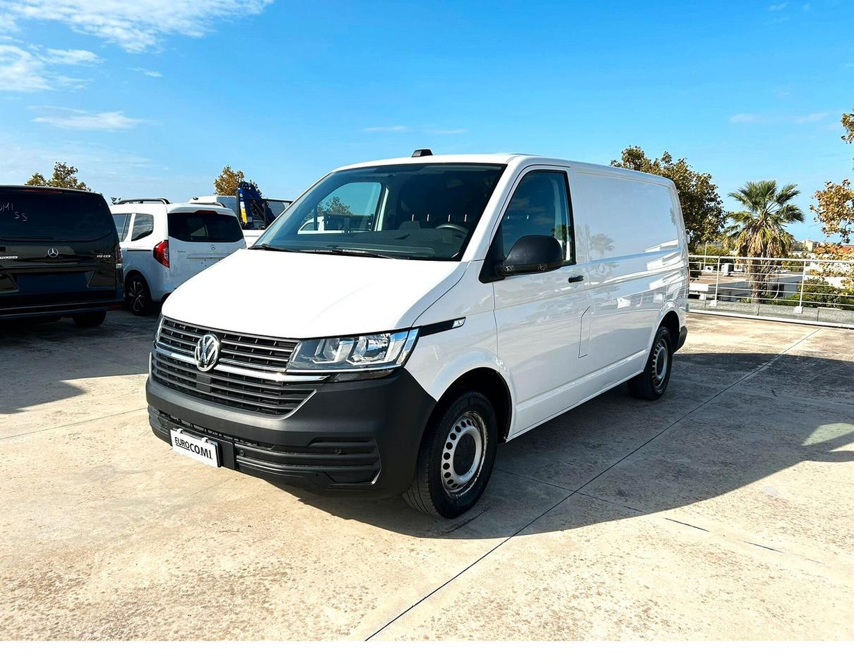 Volkswagen Transporter 2.0 TDi 150 cv - Цельнометаллический фургон: фото 1 Volkswagen Transporter 2.0 TDi 150 cv - Цельнометаллический фургон: фото 1