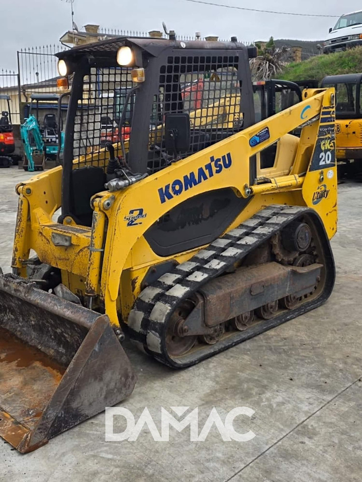KOMATSU CK20 - Мини-погрузчик с бортовым поворотом: фото 1 KOMATSU CK20 - Мини-погрузчик с бортовым поворотом: фото 1
