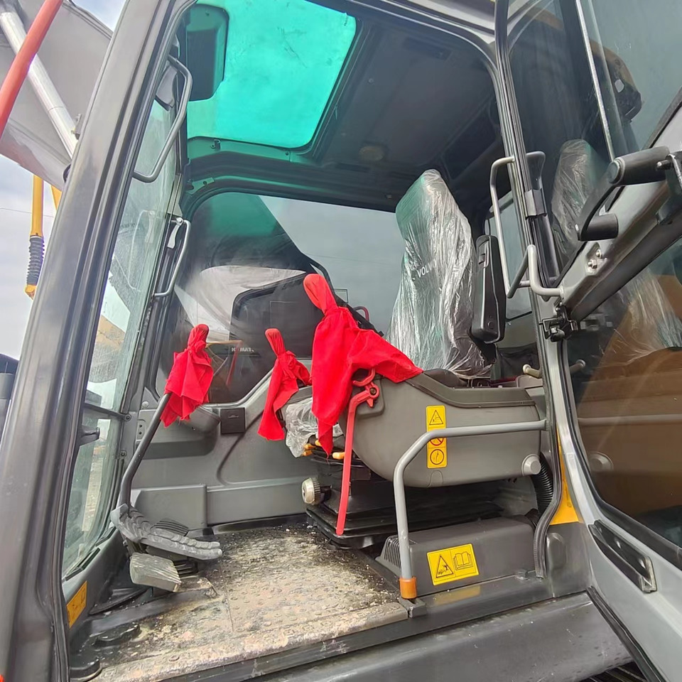 VOLVO EC240 - Гусеничный экскаватор: фото 5 VOLVO EC240 - Гусеничный экскаватор: фото 5