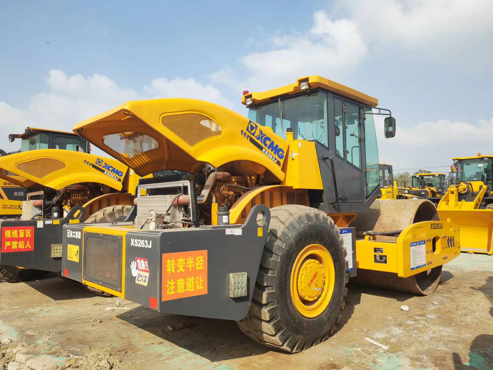 XCMG XS263J - Компактор: фото 3 XCMG XS263J - Компактор: фото 3