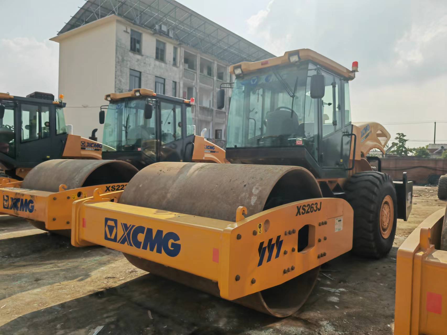 XCMG XS263J - Компактор: фото 4 XCMG XS263J - Компактор: фото 4