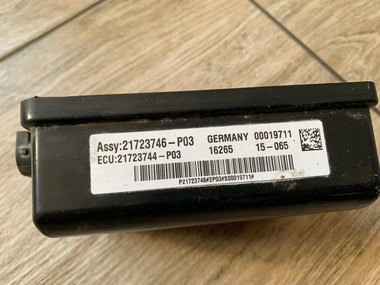 CONTINENTAL RADAR DISTRONIK RENAULT GAMA RANGE VOLVO FH 4 FM 4 FMX FL FE - Сенсор для Грузовиков: фото 3 CONTINENTAL RADAR DISTRONIK RENAULT GAMA RANGE VOLVO FH 4 FM 4 FMX FL FE - Сенсор для Грузовиков: фото 3