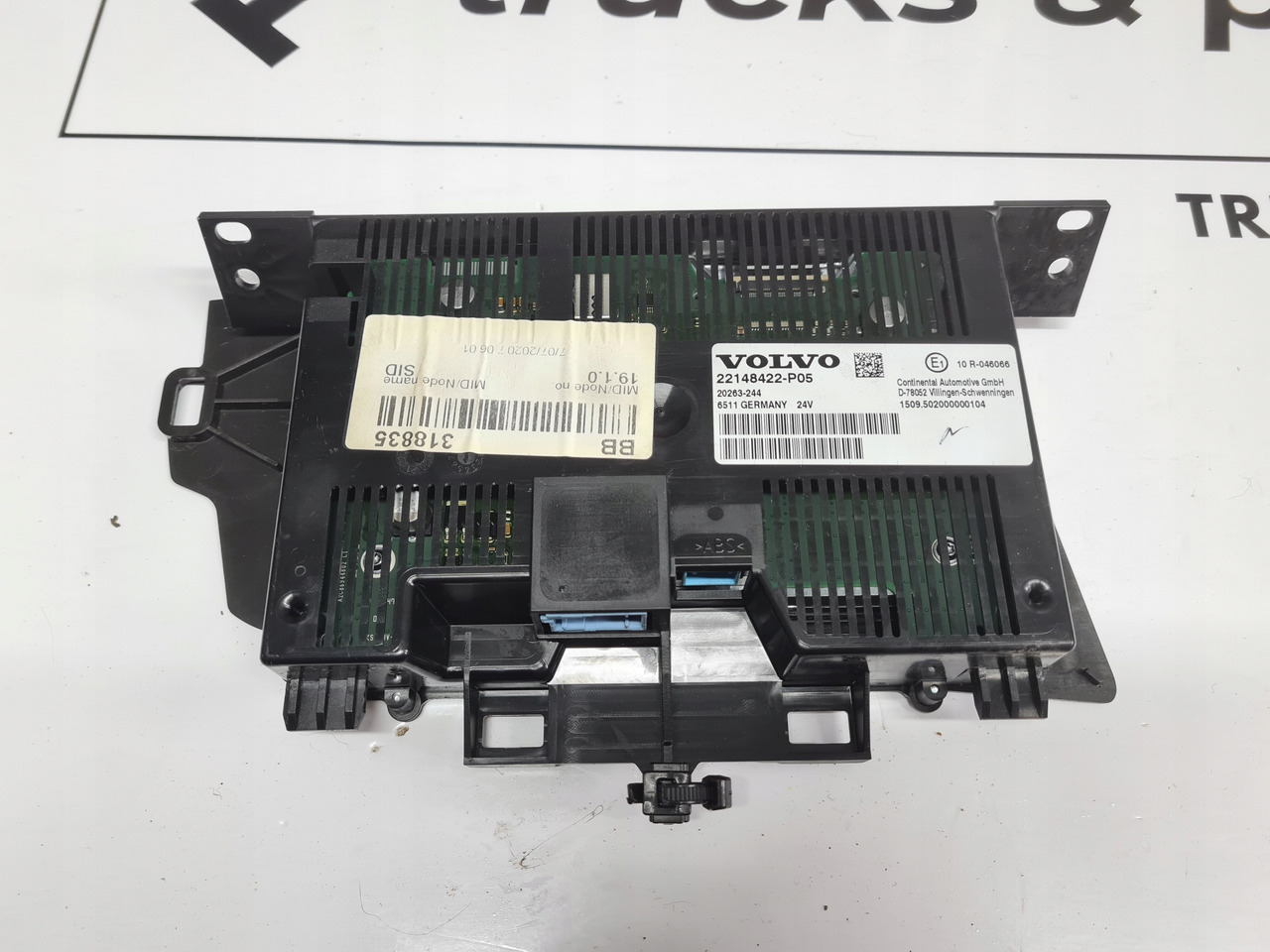 CONTINENTAL WYŚWIETLACZ PANEL RADIA NAWIGACJI VOLVO FH 4 - Система навигации для Грузовиков: фото 3 CONTINENTAL WYŚWIETLACZ PANEL RADIA NAWIGACJI VOLVO FH 4 - Система навигации для Грузовиков: фото 3