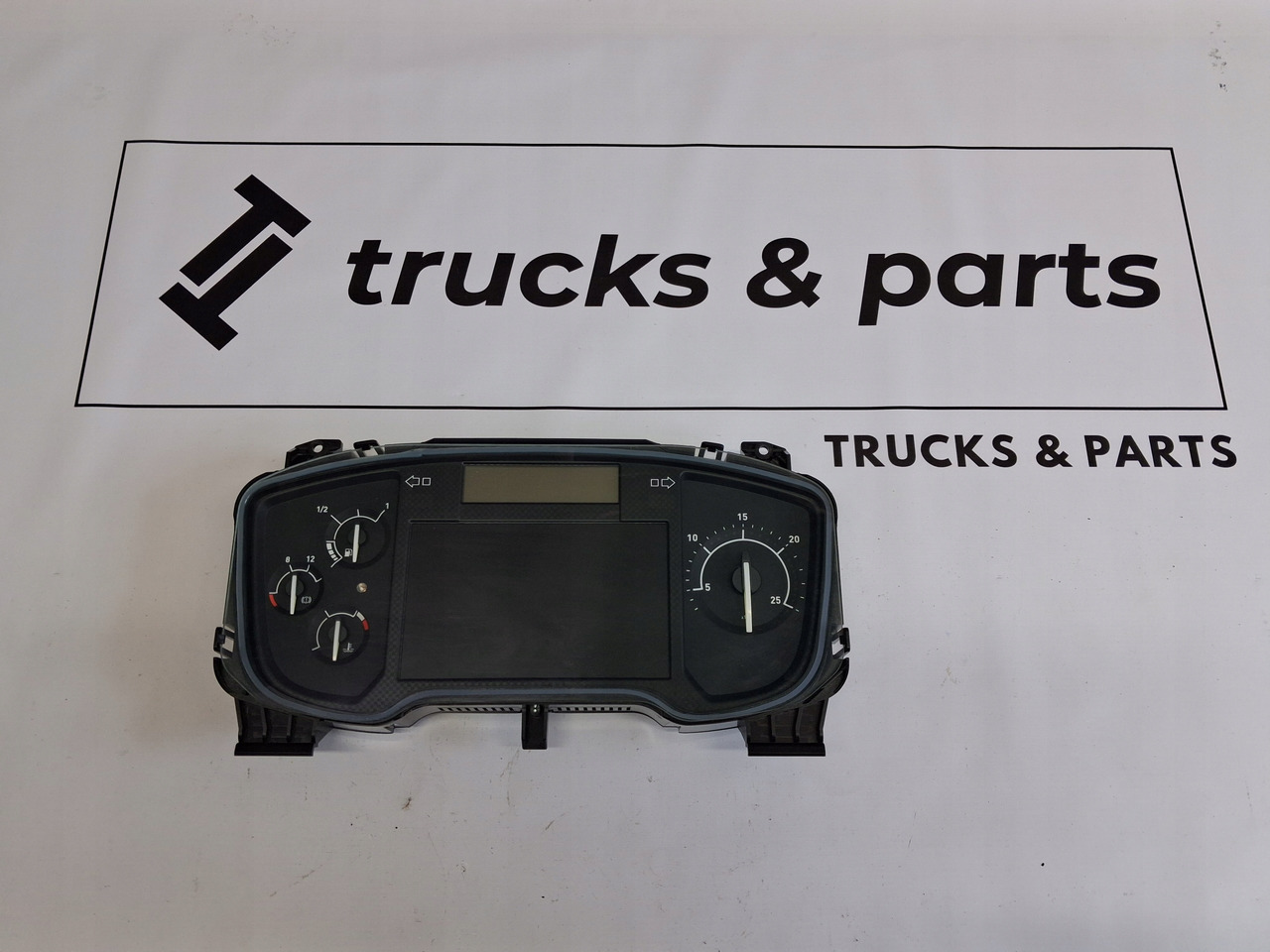 CONTINENTAL ZEGARY LICZNIKI AUTOMAT RENAULT GAMA T RANGE 22166228 - Приборная панель для Грузовиков: фото 1 CONTINENTAL ZEGARY LICZNIKI AUTOMAT RENAULT GAMA T RANGE 22166228 - Приборная панель для Грузовиков: фото 1