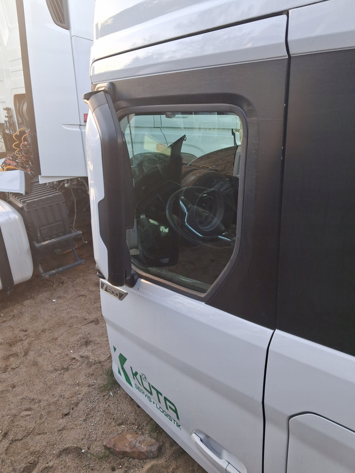 FORD DRZWI KOMPLETNE LEWE FORD F-MAX 500 TRUCKS EURO 6 - Дверь и запчасти: фото 2 FORD DRZWI KOMPLETNE LEWE FORD F-MAX 500 TRUCKS EURO 6 - Дверь и запчасти: фото 2