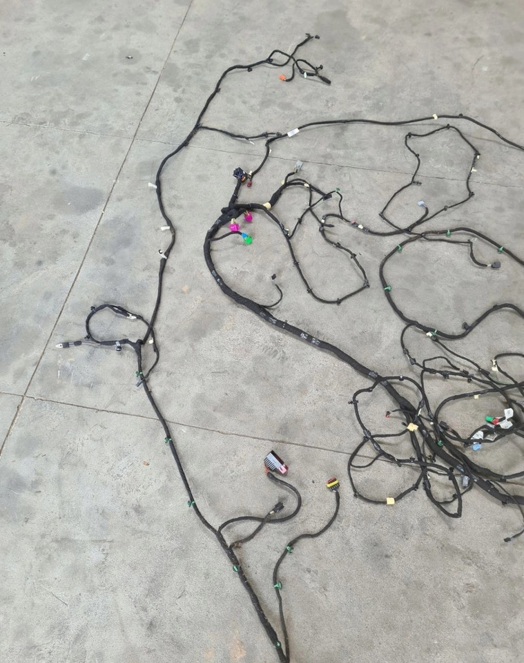 FORD WIĄZKA INSTALACJA KABINY KONSOLI DESKI ROZDZIELCZEJ FORD F-MAX 500 TRUCKS - Кабели/ Провода для Грузовиков: фото 2 FORD WIĄZKA INSTALACJA KABINY KONSOLI DESKI ROZDZIELCZEJ FORD F-MAX 500 TRUCKS - Кабели/ Провода для Грузовиков: фото 2