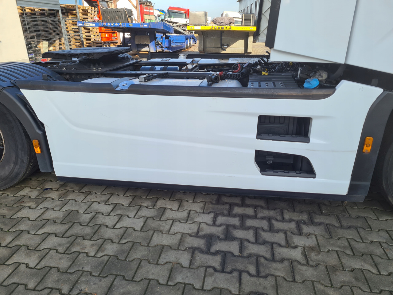 FORD ZABUDOWY OSŁONY MIĘDZYOSIOWE MOCOWANIA KOMPLET ORYGINAŁ FORD F-MAX 500 - Кузов и экстерьер для Грузовиков: фото 2 FORD ZABUDOWY OSŁONY MIĘDZYOSIOWE MOCOWANIA KOMPLET ORYGINAŁ FORD F-MAX 500 - Кузов и экстерьер для Грузовиков: фото 2