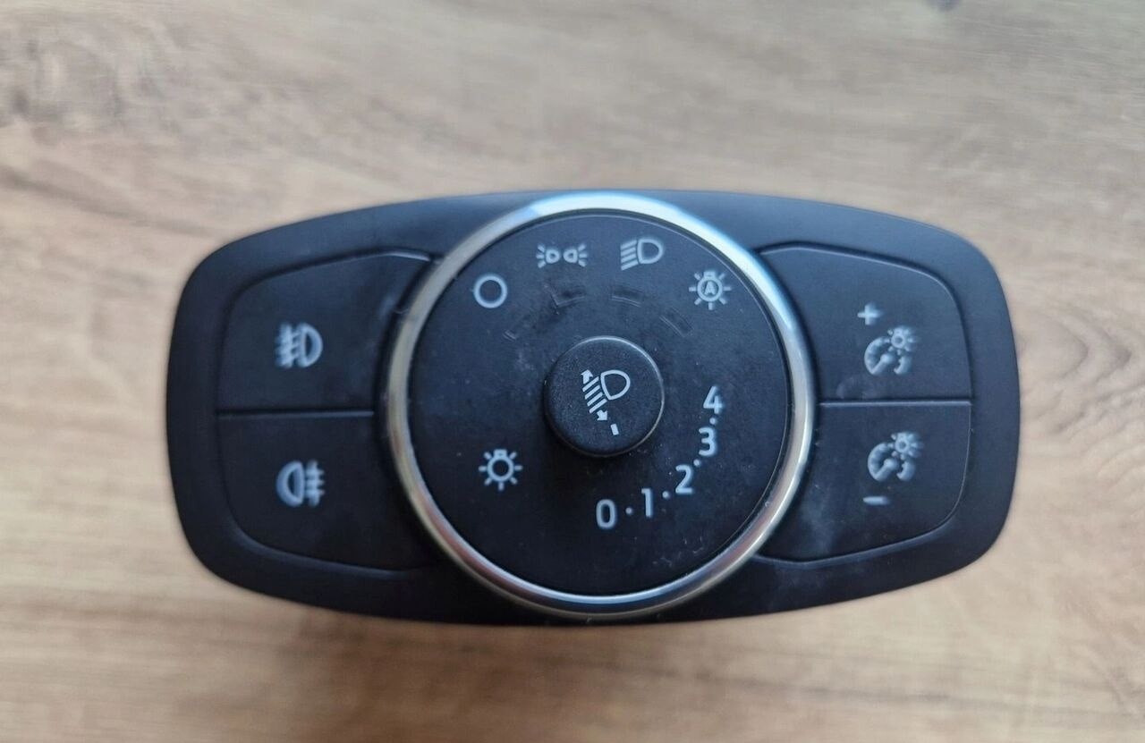 PRZEŁĄCZNIK STEROWNIK PANEL ŚWIATEŁ FORD F-MAX CARGO Ford F-MAX CARGO H1BT13D061AE Ford F-MAX CARGO - Электрическая система для Грузовиков: фото 1 PRZEŁĄCZNIK STEROWNIK PANEL ŚWIATEŁ FORD F-MAX CARGO Ford F-MAX CARGO H1BT13D061AE Ford F-MAX CARGO - Электрическая система для Грузовиков: фото 1