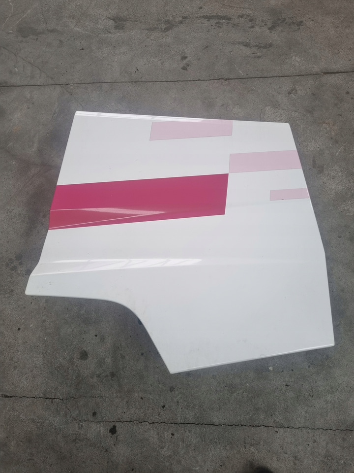 RENAULT KLAPA SCHOWKA DRZWICZKI LEWE RENAULT GAMA RANGE T - Кузов и экстерьер для Грузовиков: фото 1 RENAULT KLAPA SCHOWKA DRZWICZKI LEWE RENAULT GAMA RANGE T - Кузов и экстерьер для Грузовиков: фото 1