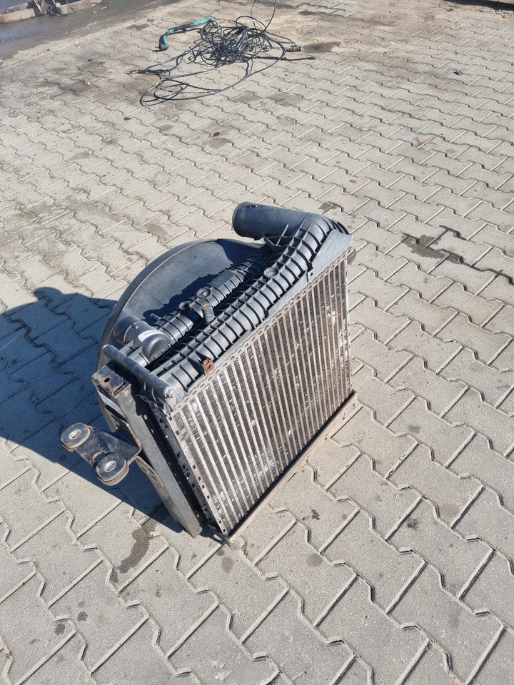 RENAULT KOMPLET CHŁODNIC INTERCOOLER WODA OSŁONA RENAULT MIDLUM DXI 5 180 - Радиатор для Грузовиков: фото 3 RENAULT KOMPLET CHŁODNIC INTERCOOLER WODA OSŁONA RENAULT MIDLUM DXI 5 180 - Радиатор для Грузовиков: фото 3