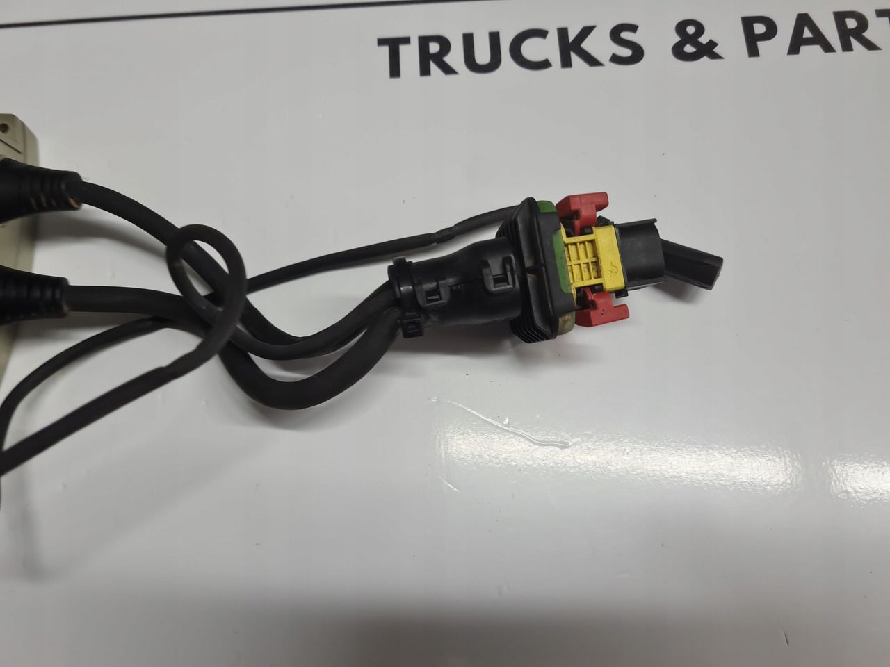 RENAULT REGULATOR NAPIĘCIA AKUMULATORA RENAULT GAMA RANGE T EVO - Электрическая система для Грузовиков: фото 3 RENAULT REGULATOR NAPIĘCIA AKUMULATORA RENAULT GAMA RANGE T EVO - Электрическая система для Грузовиков: фото 3