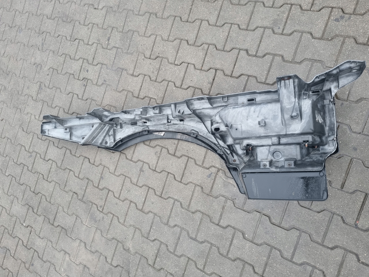 RENAULT STOPNICA GÓRNA STOPIEŃ LEWY RENAULT GAMA T RANGE - Боковая подножка для Грузовиков: фото 2 RENAULT STOPNICA GÓRNA STOPIEŃ LEWY RENAULT GAMA T RANGE - Боковая подножка для Грузовиков: фото 2