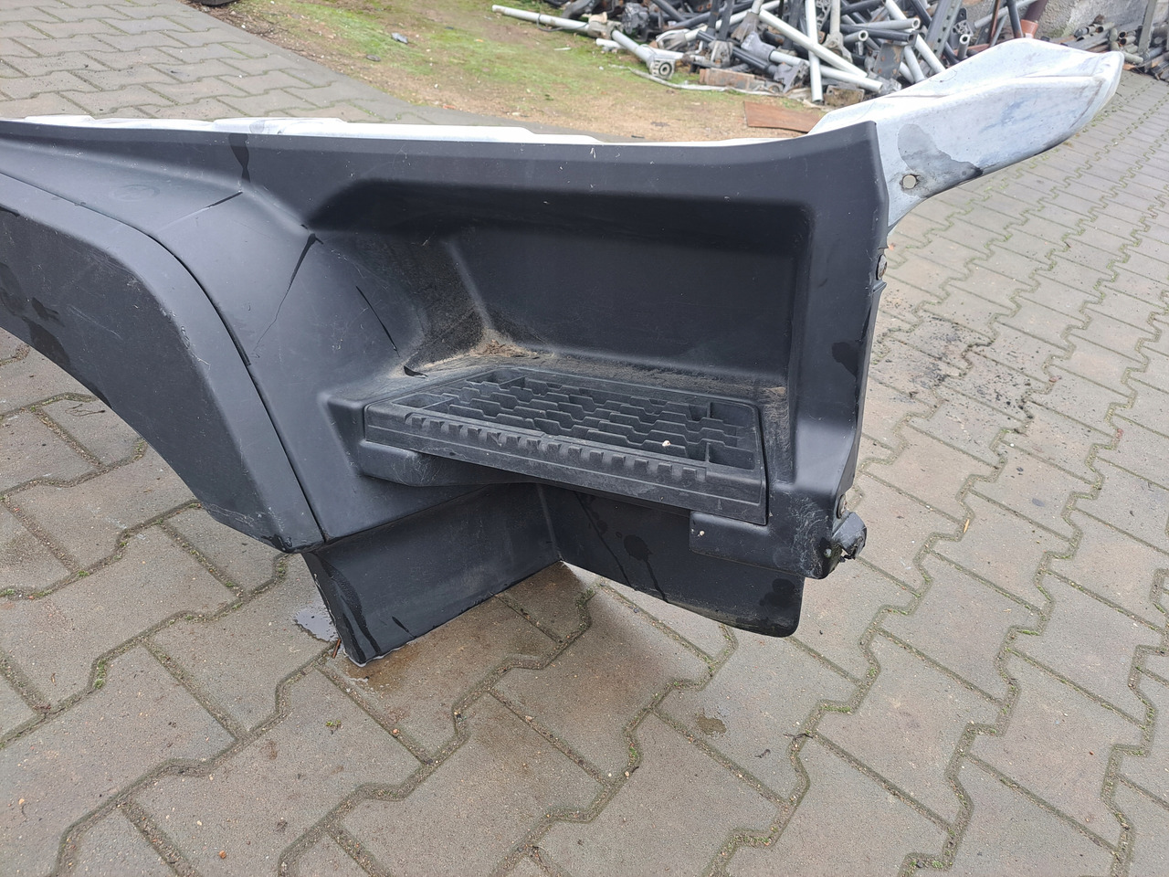 RENAULT STOPNICA GÓRNA STOPIEŃ PRAWY RENAULT GAMA T RANGE - Боковая подножка для Грузовиков: фото 2 RENAULT STOPNICA GÓRNA STOPIEŃ PRAWY RENAULT GAMA T RANGE - Боковая подножка для Грузовиков: фото 2