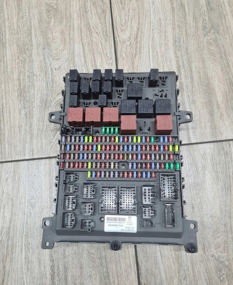 RENAULT TABLICA PŁYTA SKRZYNKA BEZPIECZNIKÓW RENAULT GAMA D WIDE VOLVO FE FL EURO 6 - Предохранитель для Грузовиков: фото 1 RENAULT TABLICA PŁYTA SKRZYNKA BEZPIECZNIKÓW RENAULT GAMA D WIDE VOLVO FE FL EURO 6 - Предохранитель для Грузовиков: фото 1