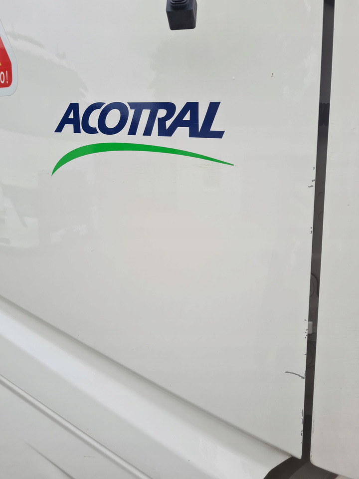 VOLVO DRZWI KOMPLETNE PRAWE VOLVO FH 5 ORYGINAŁ 1103 - Дверь и запчасти: фото 2 VOLVO DRZWI KOMPLETNE PRAWE VOLVO FH 5 ORYGINAŁ 1103 - Дверь и запчасти: фото 2