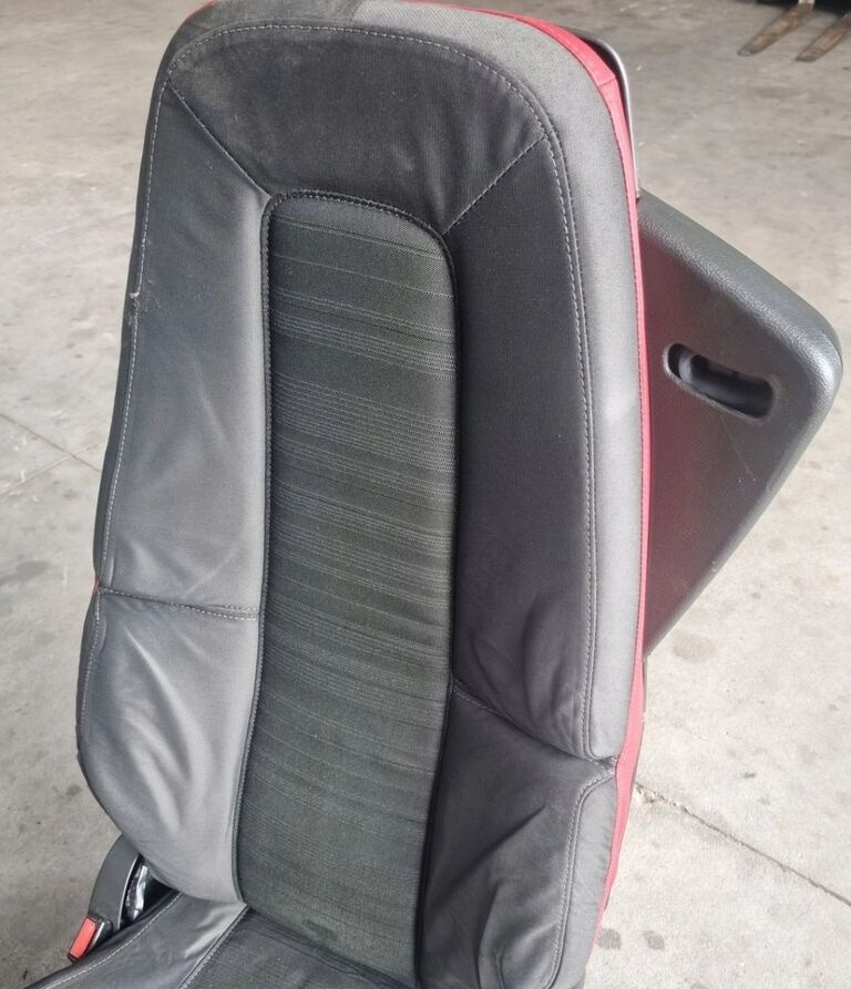 VOLVO FOTEL PNEUMATYCZNY KIEROWCY LEWY VOLVO FH 4 FM 4 AUTOMAT - Сиденье для Грузовиков: фото 4 VOLVO FOTEL PNEUMATYCZNY KIEROWCY LEWY VOLVO FH 4 FM 4 AUTOMAT - Сиденье для Грузовиков: фото 4