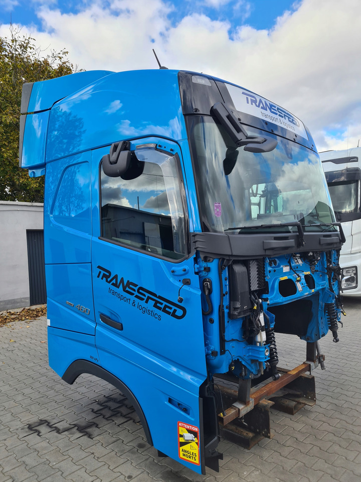 VOLVO KABINA KOMPLETNA VOLVO FH 5 EURO 6 I-SAVE GLOBETROTTER - Кабина для Тентованных грузовиков: фото 1 VOLVO KABINA KOMPLETNA VOLVO FH 5 EURO 6 I-SAVE GLOBETROTTER - Кабина для Тентованных грузовиков: фото 1