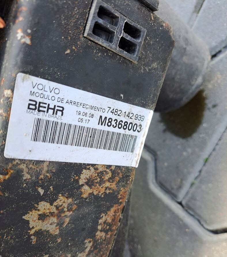 VOLVO KOMPLET CHŁODNIC VOLVO FL RENAULT MIDLUM DXI 7 - Радиатор для Грузовиков: фото 5 VOLVO KOMPLET CHŁODNIC VOLVO FL RENAULT MIDLUM DXI 7 - Радиатор для Грузовиков: фото 5