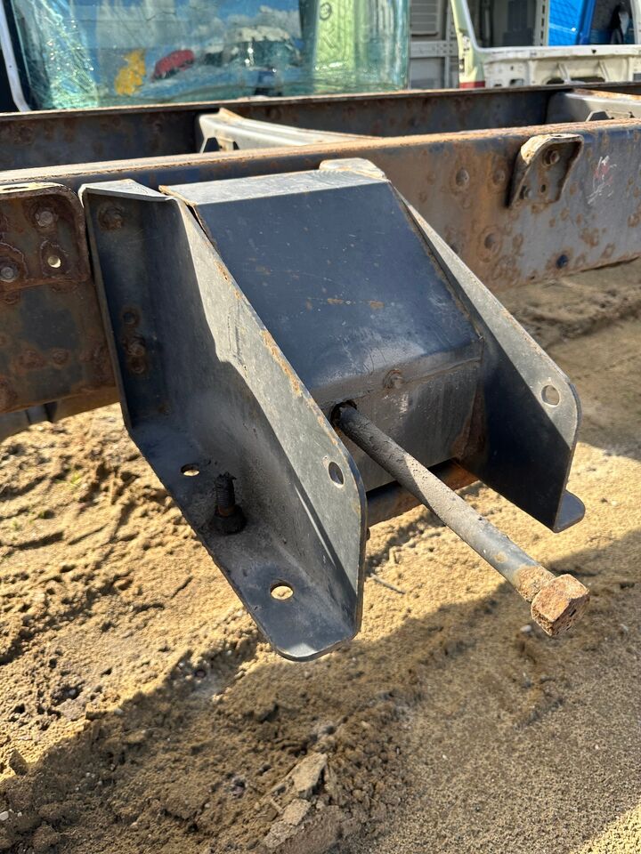 VOLVO WINDA KOŁA ZAPASOWEGO RENAULT MIDLUM DXI RENAULT GAMA D VOLVO FL FE R. 19.5 - Кузов и экстерьер для Грузовиков: фото 2 VOLVO WINDA KOŁA ZAPASOWEGO RENAULT MIDLUM DXI RENAULT GAMA D VOLVO FL FE R. 19.5 - Кузов и экстерьер для Грузовиков: фото 2