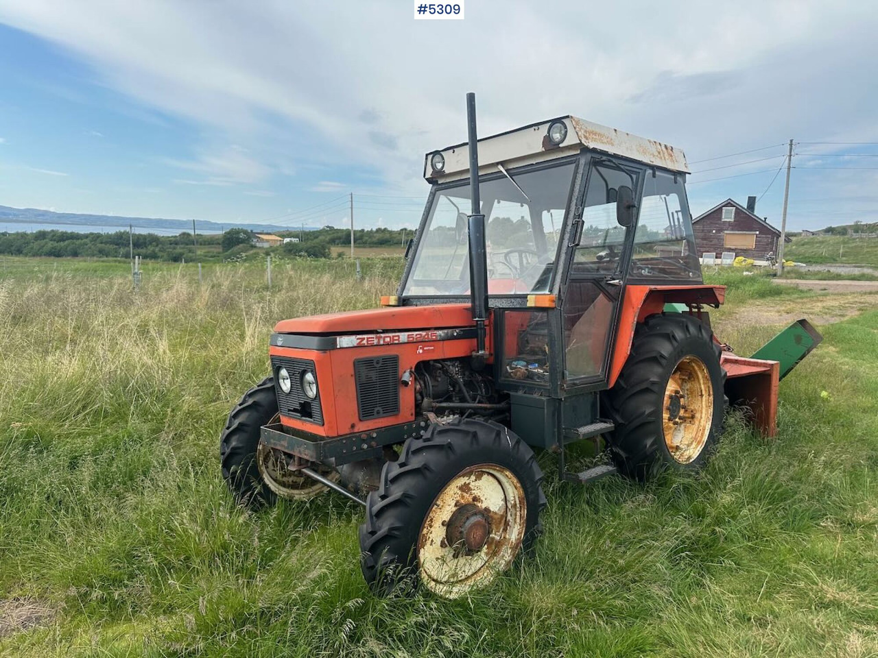 1989 Zetor 5245 tractor w/ snow blower. - Трактор: фото 2 1989 Zetor 5245 tractor w/ snow blower. - Трактор: фото 2