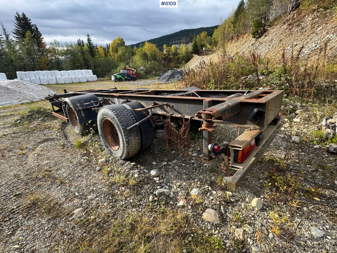 2002 Istrail container trailer. Repair object. - Низкорамный прицеп: фото 5 2002 Istrail container trailer. Repair object. - Низкорамный прицеп: фото 5