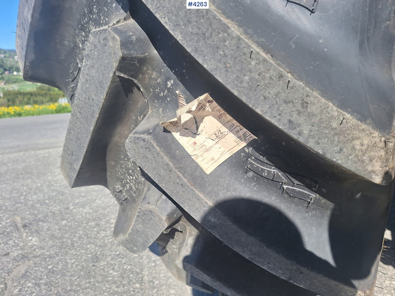 2011 Fent 820 Vario TMS w/ plow plate - Трактор: фото 4 2011 Fent 820 Vario TMS w/ plow plate - Трактор: фото 4