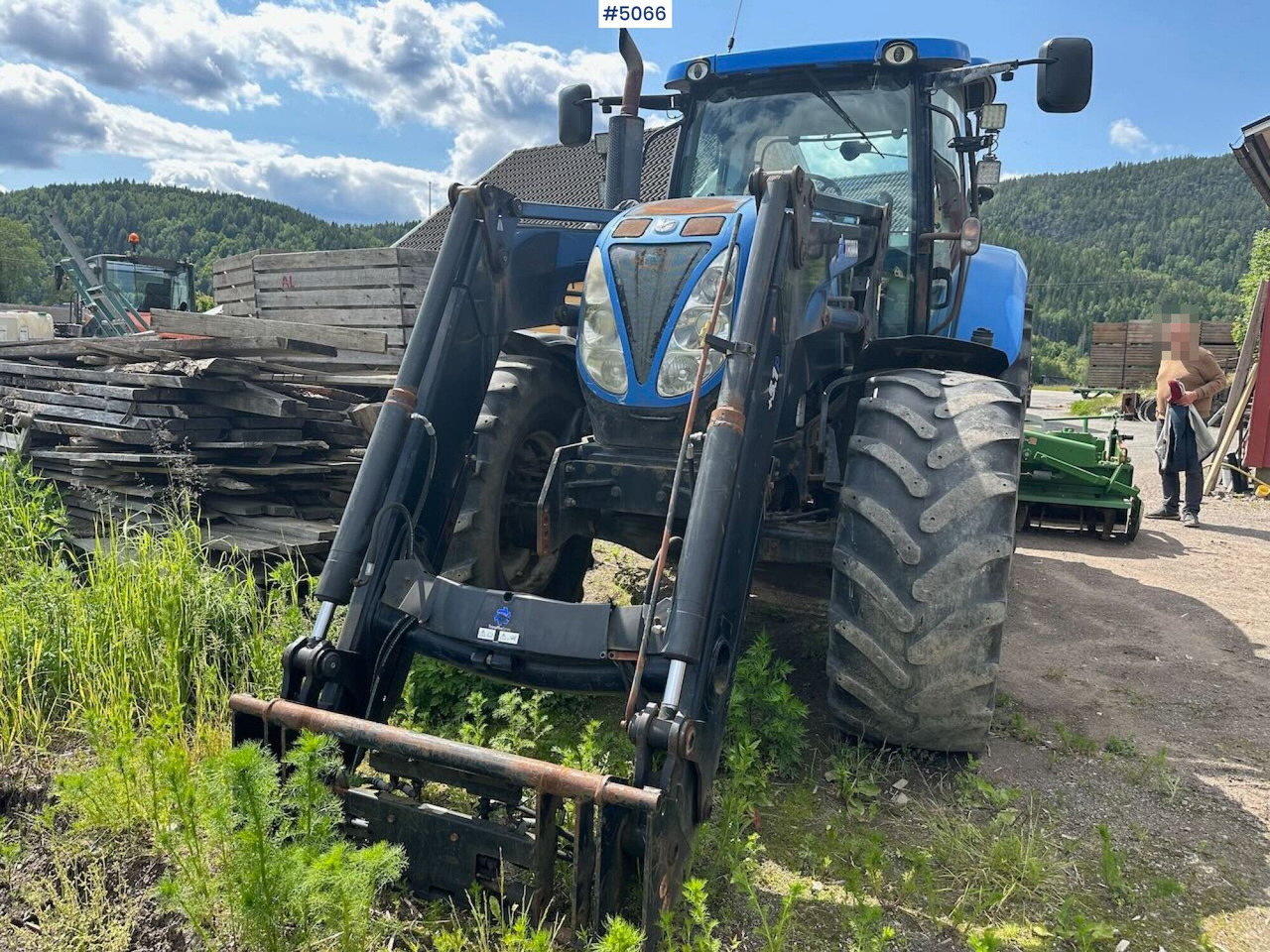 2011 New Holland T6080 w/ trima +5.1p - Трактор: фото 2 2011 New Holland T6080 w/ trima +5.1p - Трактор: фото 2