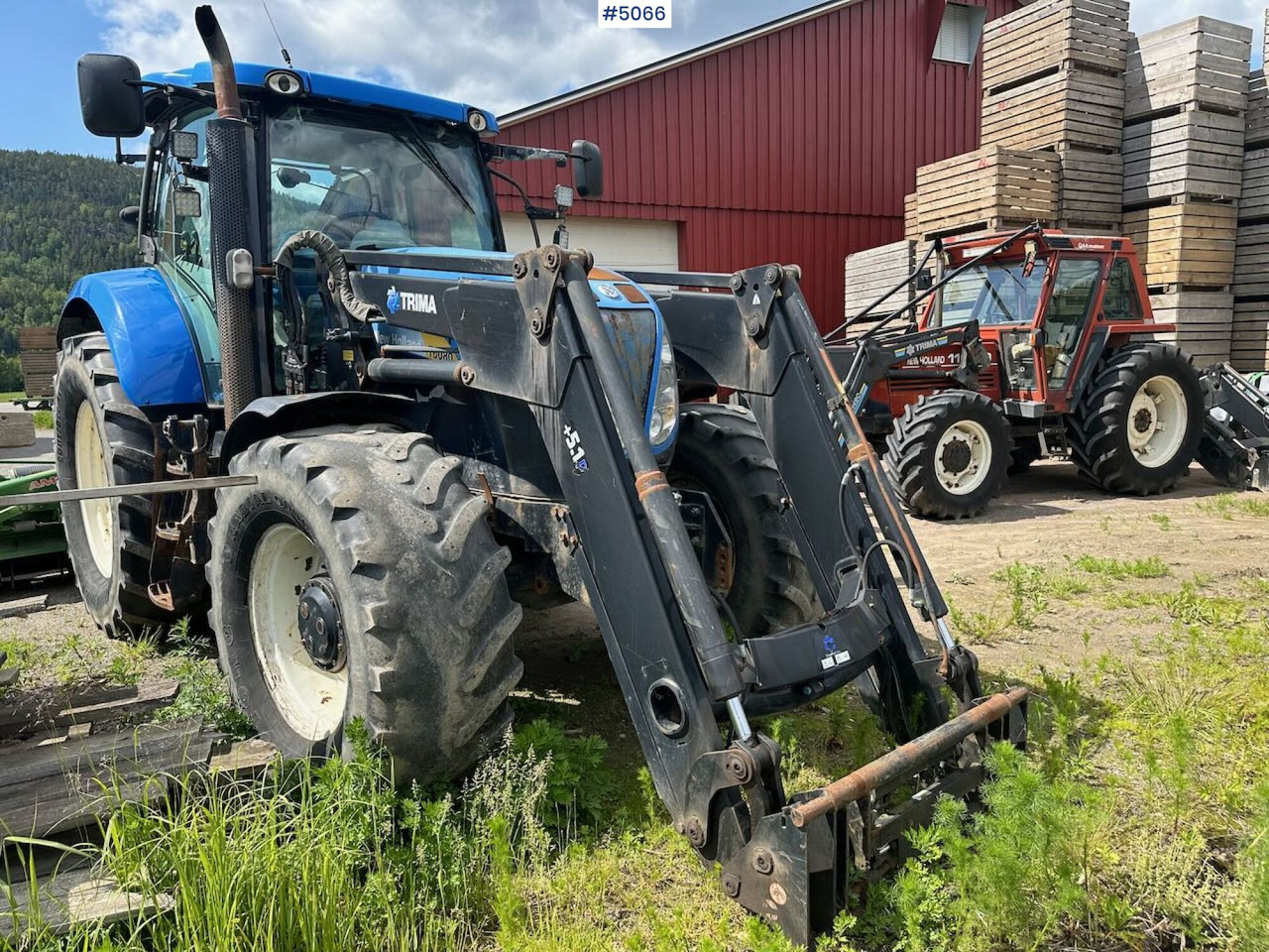 2011 New Holland T6080 w/ trima +5.1p - Трактор: фото 5 2011 New Holland T6080 w/ trima +5.1p - Трактор: фото 5
