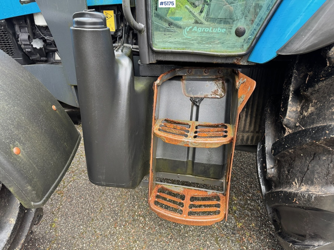 2013 Landini Powermondial 120 w/front loader and some equipment. Low hours! - Трактор: фото 5 2013 Landini Powermondial 120 w/front loader and some equipment. Low hours! - Трактор: фото 5