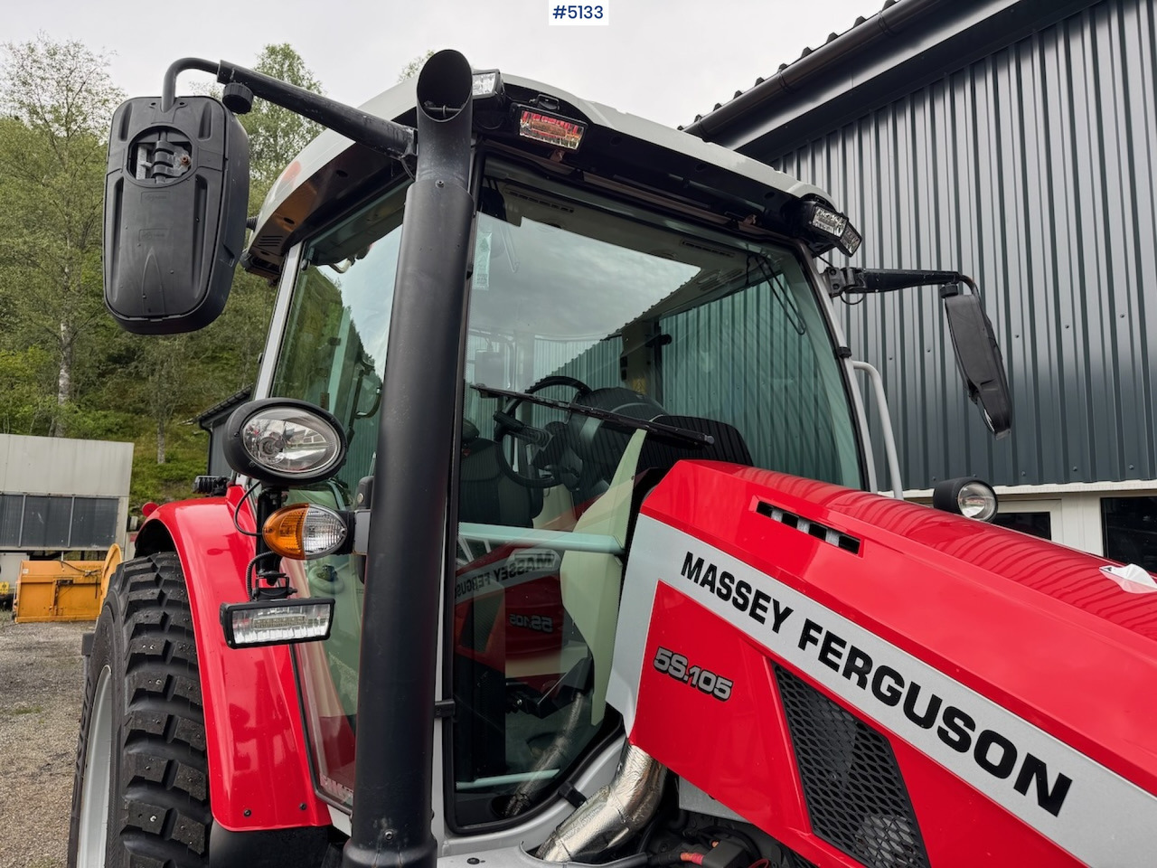 2022 Massey Ferguson 5S.105 w/front hydraulics and plowing rig - Трактор: фото 2 2022 Massey Ferguson 5S.105 w/front hydraulics and plowing rig - Трактор: фото 2