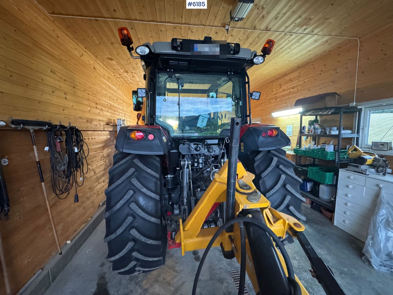 Трактор 2023 Massey Ferguson 5711M Dyna w/ loader with 3rd function. Only 115 hours!: фото 9 Трактор 2023 Massey Ferguson 5711M Dyna w/ loader with 3rd function. Only 115 hours!: фото 9