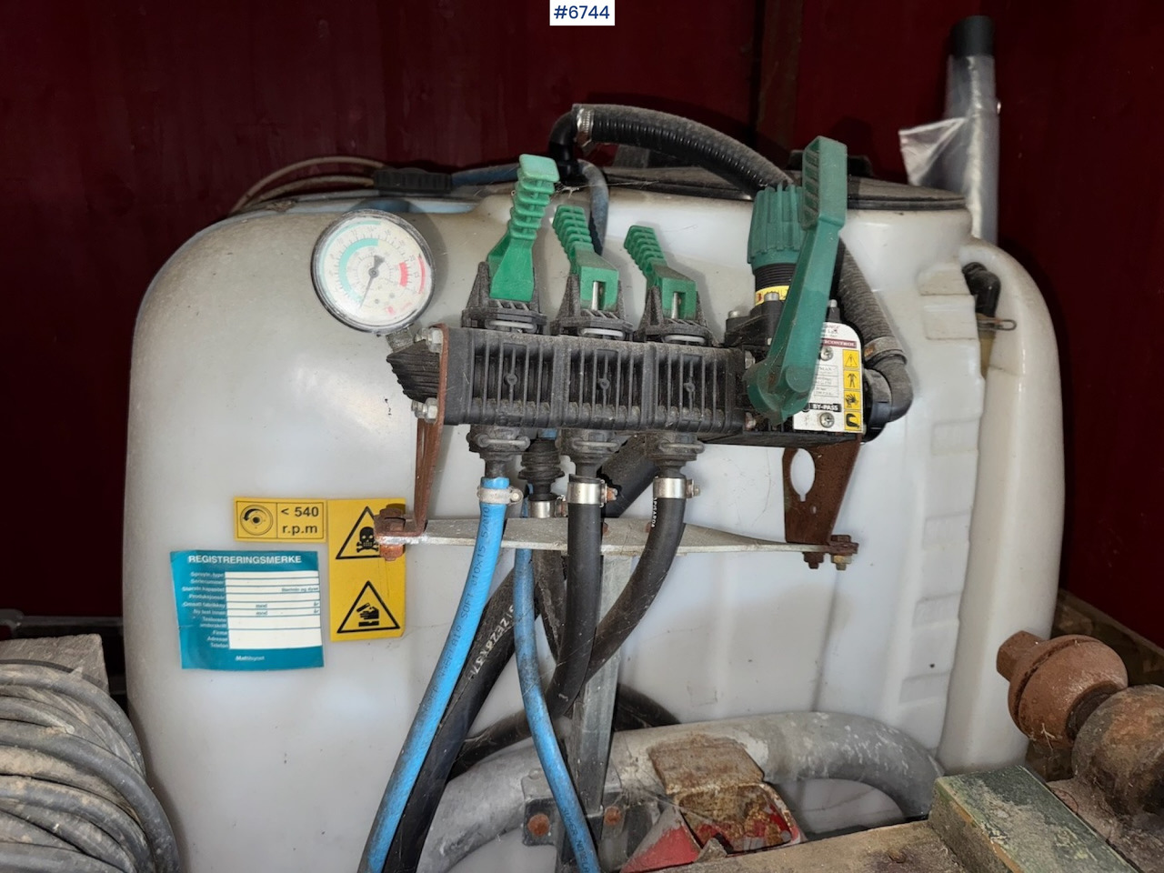 Field sprayer 8 meters - Опрыскиватель: фото 2 Field sprayer 8 meters - Опрыскиватель: фото 2