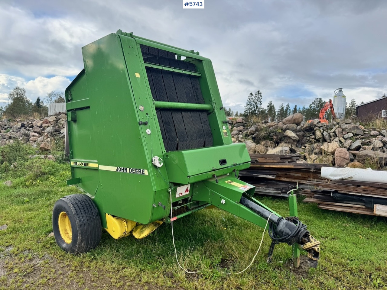 John Deere 550 Round Baler. - Техника для сенозаготовки: фото 4 John Deere 550 Round Baler. - Техника для сенозаготовки: фото 4