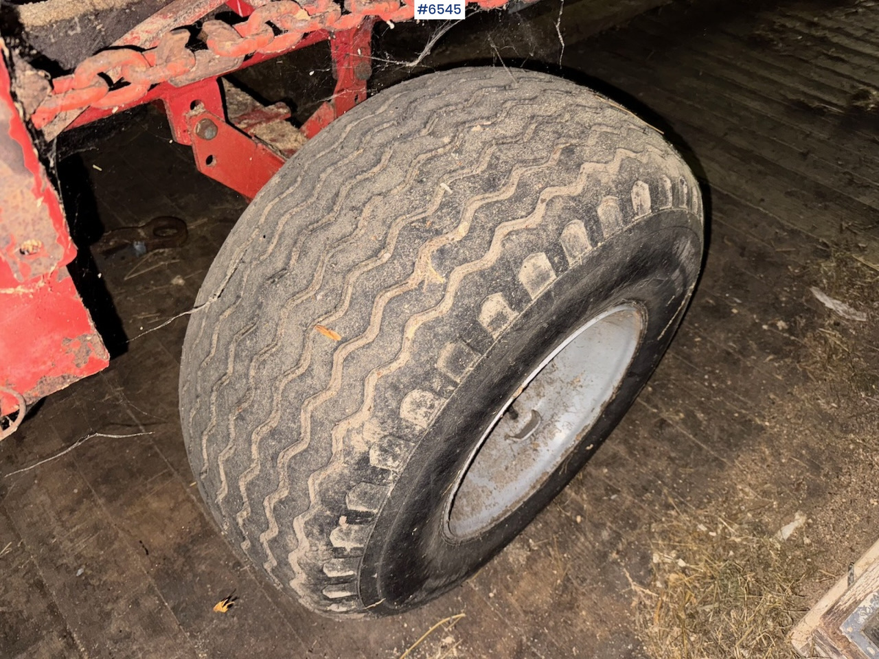 Техника для сенозаготовки Kverneland UN 7000 Harvesting wagon w/ throwing roller.: фото 9 Техника для сенозаготовки Kverneland UN 7000 Harvesting wagon w/ throwing roller.: фото 9