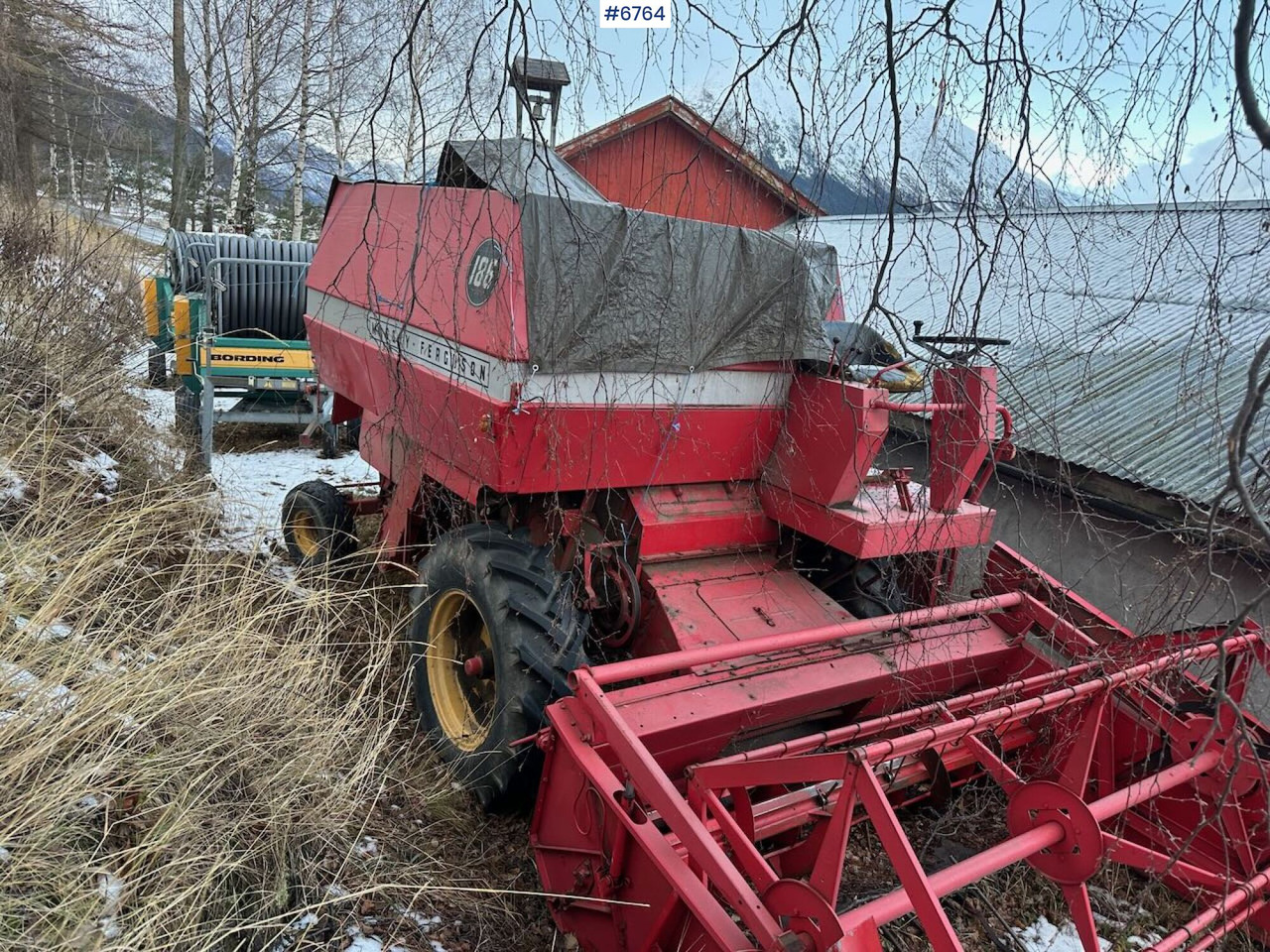 Massey-Ferguson 186-6 Combine harvester. - Зерноуборочный комбайн: фото 1 Massey-Ferguson 186-6 Combine harvester. - Зерноуборочный комбайн: фото 1