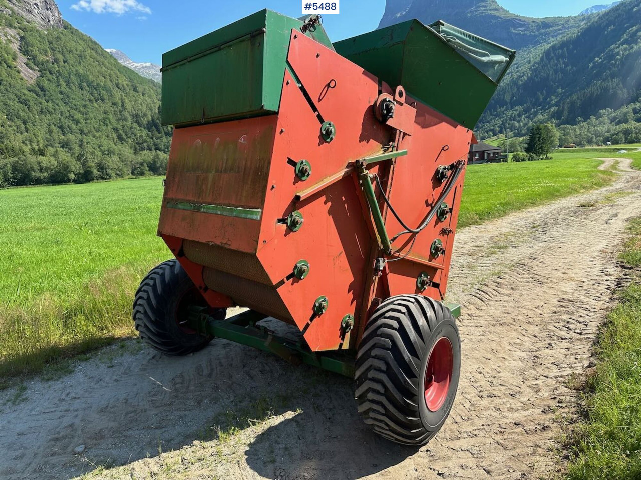 Orkel 1200 Round baler - Техника для сенозаготовки: фото 3 Orkel 1200 Round baler - Техника для сенозаготовки: фото 3
