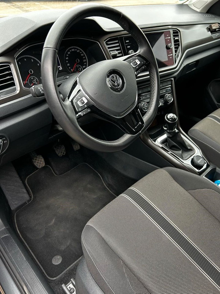 Volkswagen T-Roc Style - Внедорожник: фото 5 Volkswagen T-Roc Style - Внедорожник: фото 5