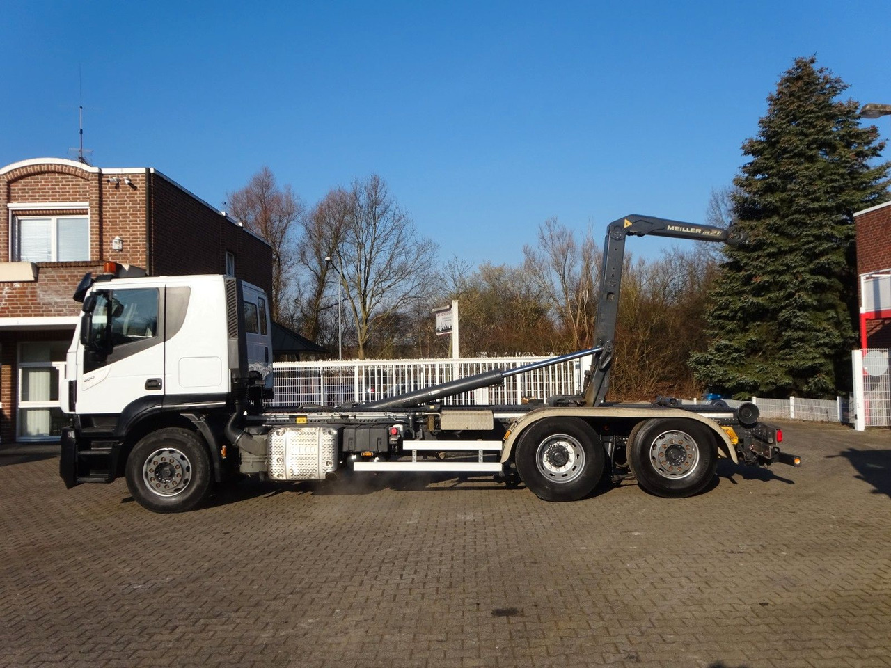 Iveco STRALIS 400 MEILLER Abroller Lift-Lenkachse 6x2 Iveco STRALIS 400 MEILLER Abroller Lift-Lenkachse 6x2 - Крюковой мультилифт: фото 3 Iveco STRALIS 400 MEILLER Abroller Lift-Lenkachse 6x2 Iveco STRALIS 400 MEILLER Abroller Lift-Lenkachse 6x2 - Крюковой мультилифт: фото 3