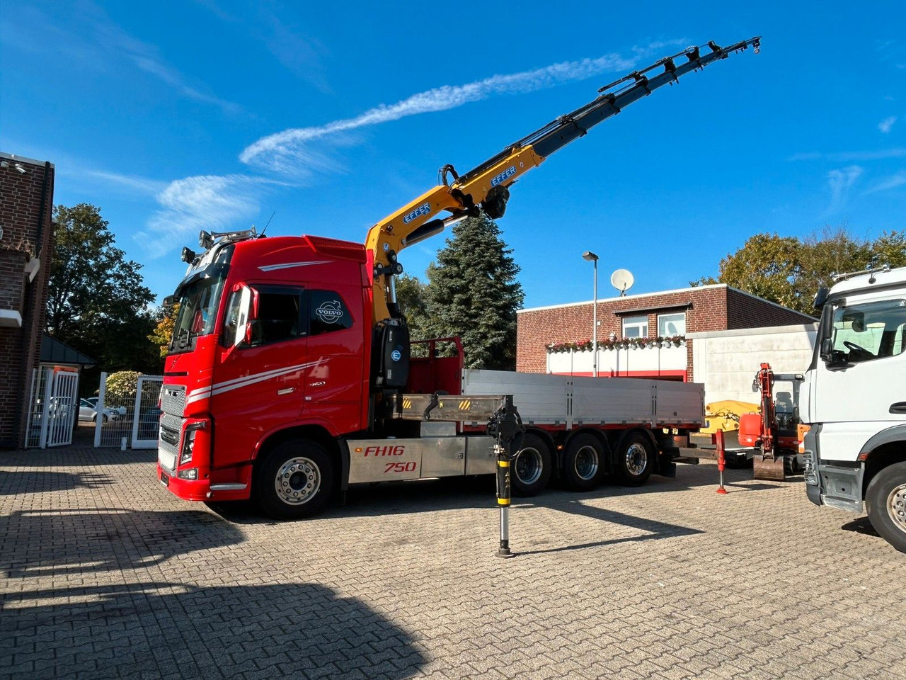 Volvo Autokran FH16 750 Pritsche EFFER 395/8S Lenk - Автоманипулятор: фото 4 Volvo Autokran FH16 750 Pritsche EFFER 395/8S Lenk - Автоманипулятор: фото 4