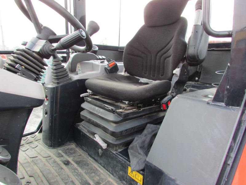 Kubota R 070 Radlader 35.800 EUR - Колёсный погрузчик: фото 5 Kubota R 070 Radlader 35.800 EUR - Колёсный погрузчик: фото 5