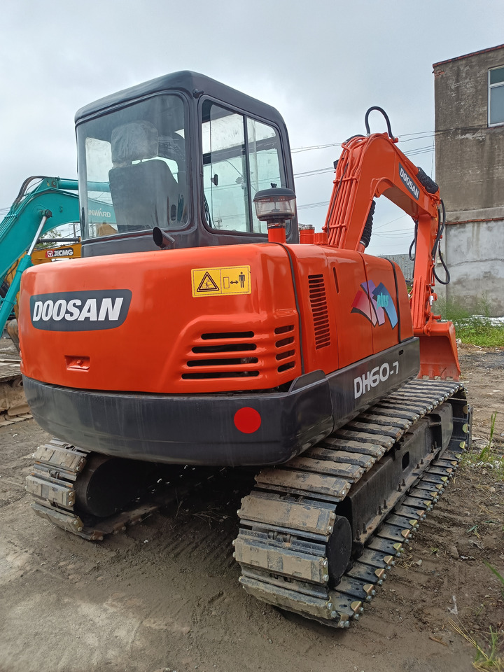 DOOSAN DH60-7 - Мини-экскаватор: фото 3 DOOSAN DH60-7 - Мини-экскаватор: фото 3