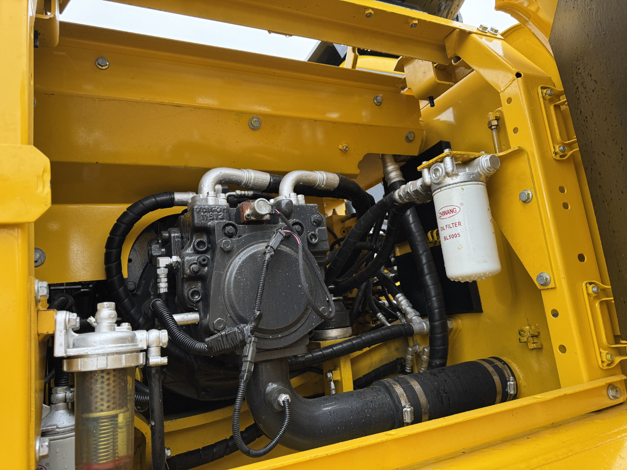 KOMATSU PC160 - Гусеничный экскаватор: фото 5 KOMATSU PC160 - Гусеничный экскаватор: фото 5