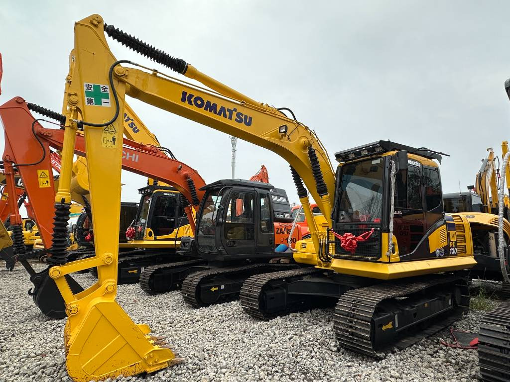 Komatsu PC 130 - Мини-экскаватор: фото 4 Komatsu PC 130 - Мини-экскаватор: фото 4