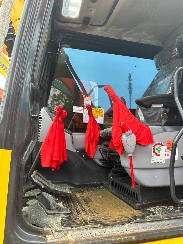 Komatsu PC 130 - Мини-экскаватор: фото 2 Komatsu PC 130 - Мини-экскаватор: фото 2